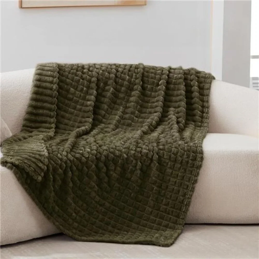 NEW West Elm Boho Dark Green Sherpa Ultra Soft Throw Blanket Bedding - 60